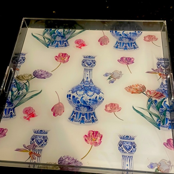 NICOLETTE MAYER DELFT TULIP ACRYLIC TRAY - Picture 1 of 5